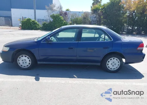 2001 Honda Accord 2.3 Lx from USA, damaged, VIN 1HGCG66511A054645